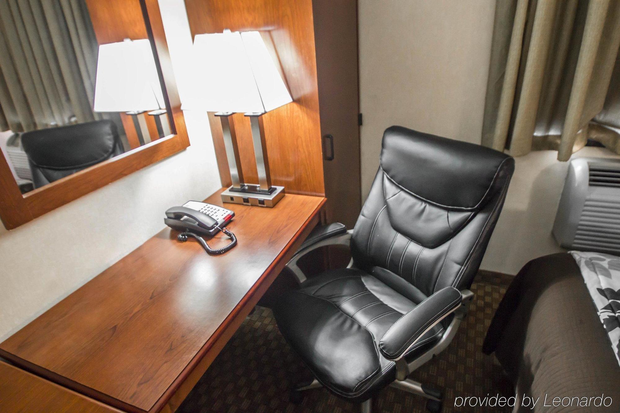 Sleep Inn Brooklyn Нью-Йорк Экстерьер фото